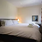 Space For 9 With Riverside Views